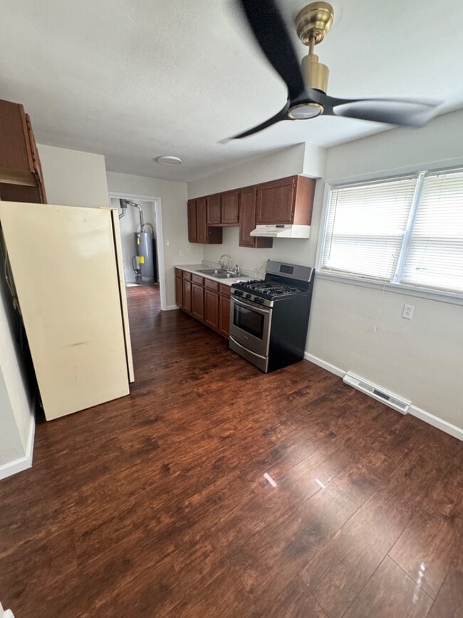 Photo - 750 N 7th St