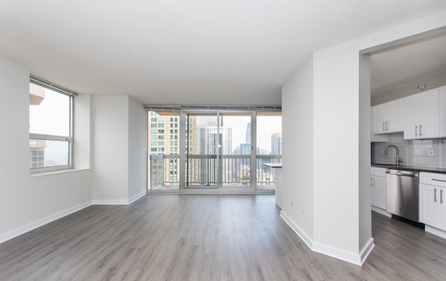 Photo - 16 W Grand Ave Condo
