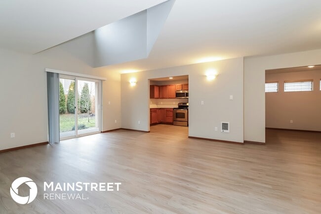 Photo - 1424 202nd St Ct E