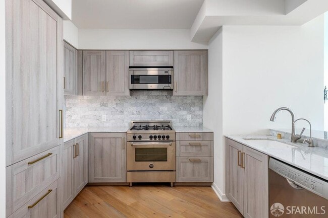 Photo - 401 Harrison St