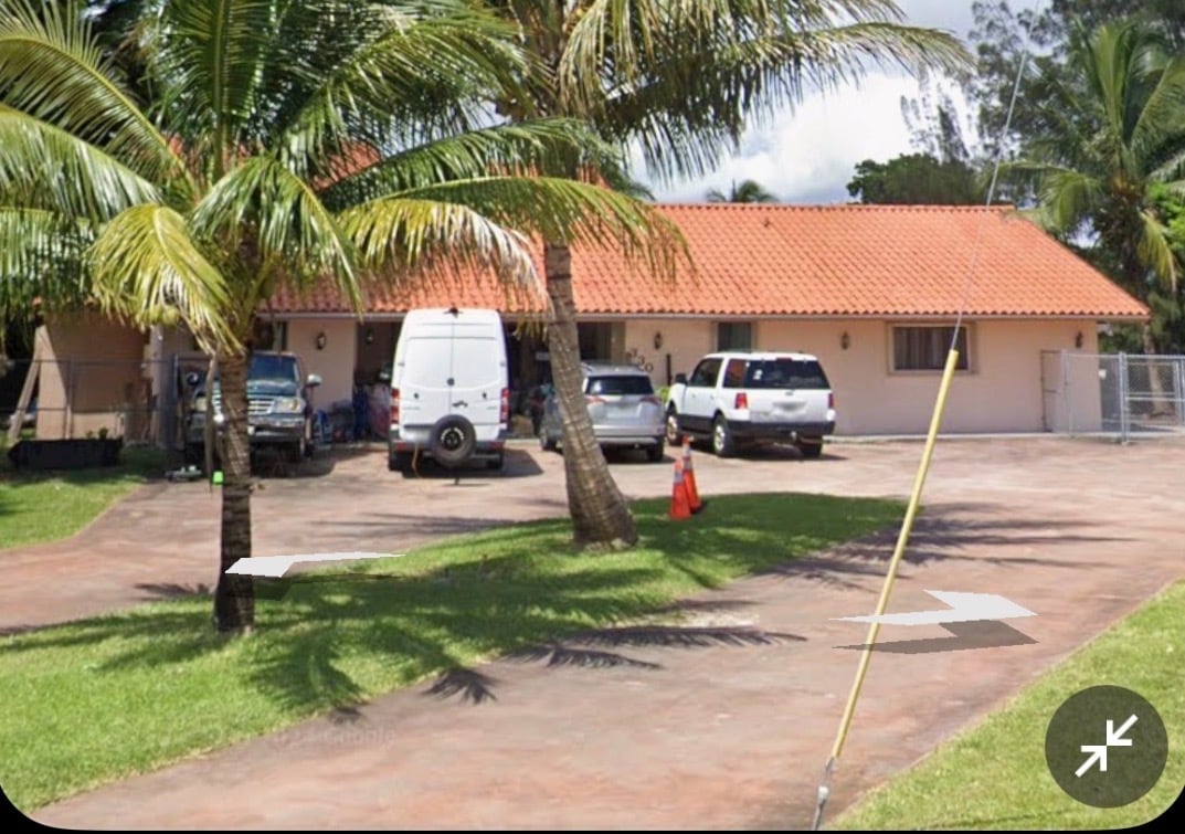 Photo - 330 Northwest Dr