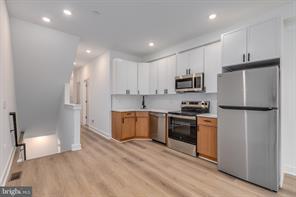 Photo - 511 W York St