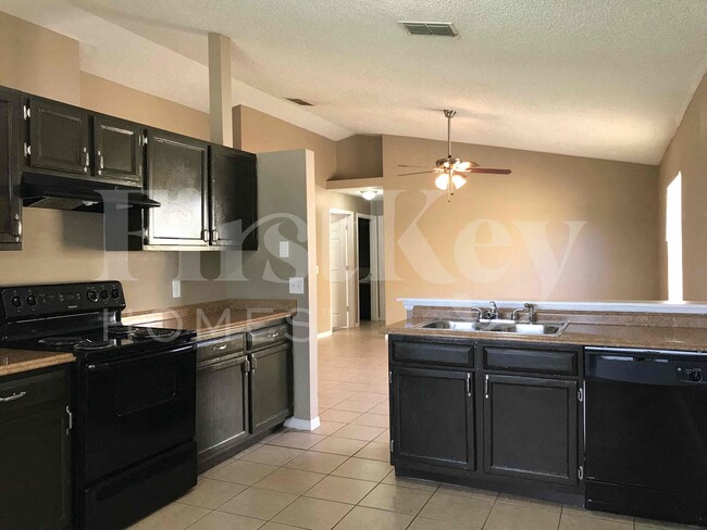 Photo - 6524 Viewpoint Ct