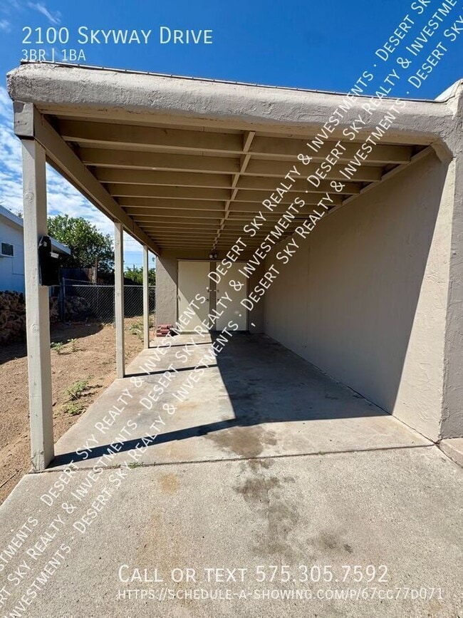 Photo - 2100 Skyway Dr