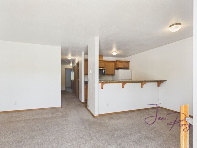 Photo - Fallbrook Lane 4 plex Unit 202