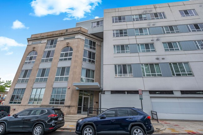 Bright 1 BR/1 BA Condo in 16th St Heights! - Bright 1 BR/1 BA Condo in 16th St Heights!