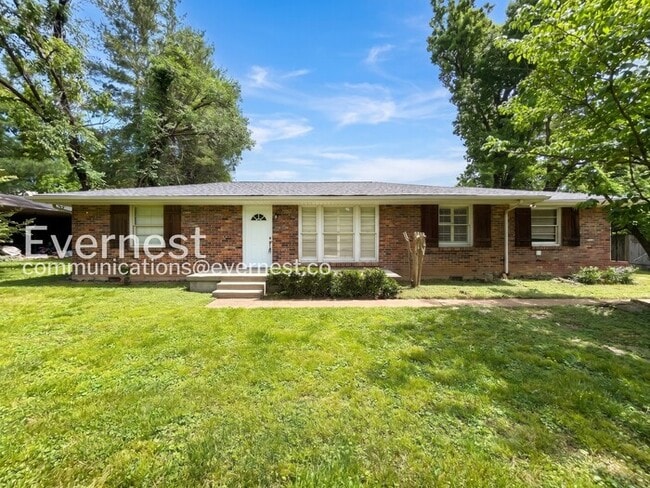 Building Photo - 4908 Briarwood Dr