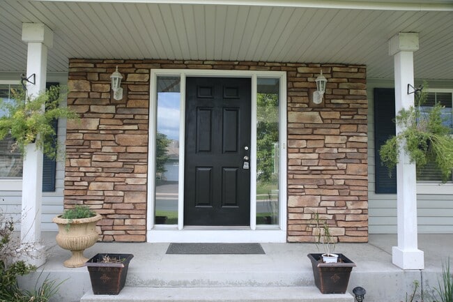 Photo - 16513 Dodd Ln