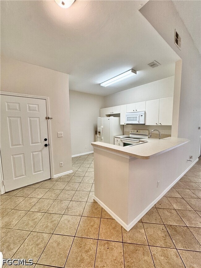 Photo - 4128 Bellasol Cir Unit 1424