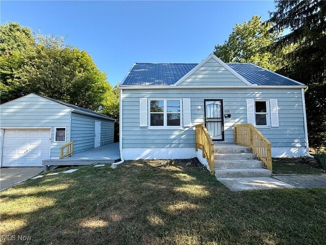 Building Photo - 1288 Hartford Ave Rental