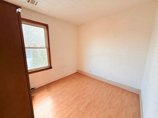 Photo - 71 Passaic St