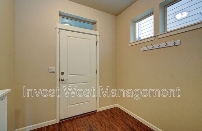 Photo - 3019 NE 74th St