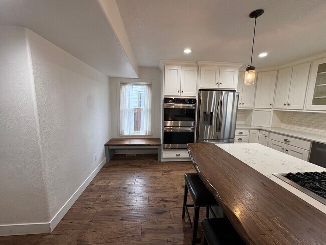 Photo - Beautiful 4 Bed 4 Bath Home in Lorson Ranch!!!