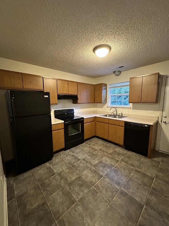 Photo - 104 Glenside Ct
