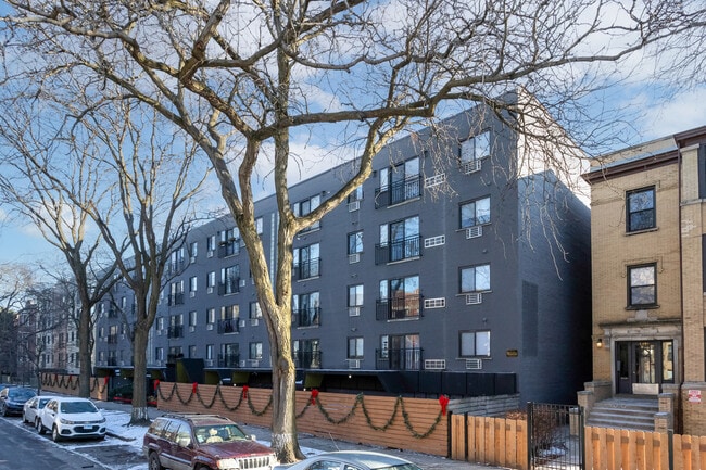 Building Photo - 5411 N Winthrop Ave Rental