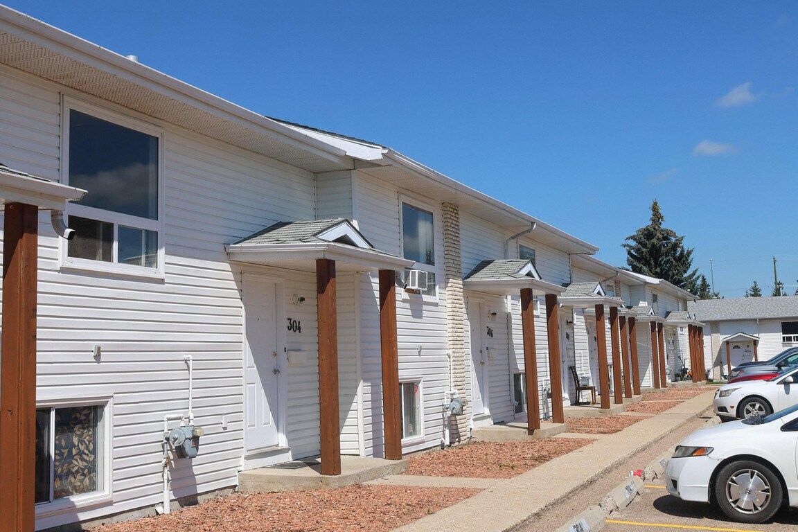 Photo - 32 Holmes St