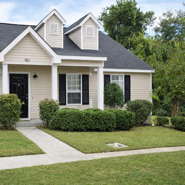 Building Photo - 937 Laurel Oak Ct