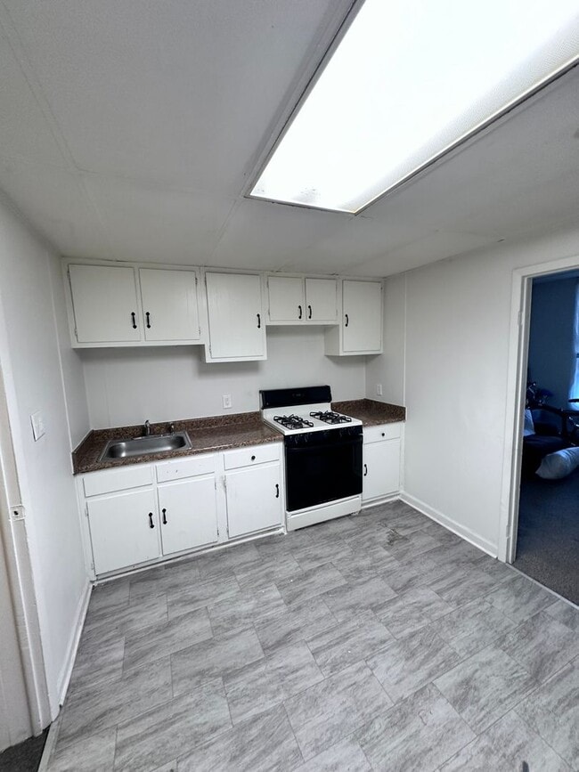 Photo - Quaint 2 Bedroom Single Family Home in York