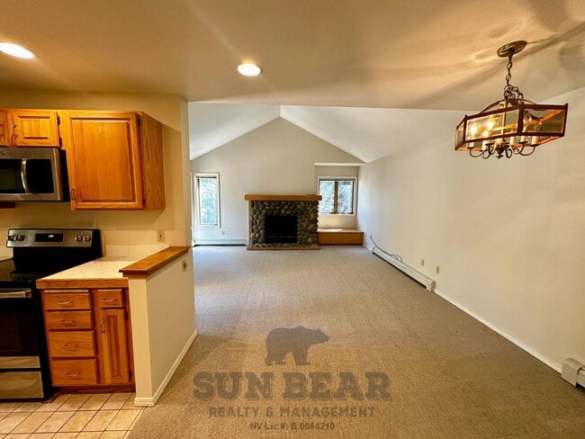 Photo - 2 Bedroom Condo with garage in McCloud! Wa... Unidad 19