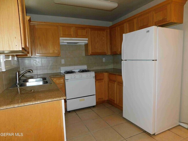 Photo - 10051 Railroad Dr