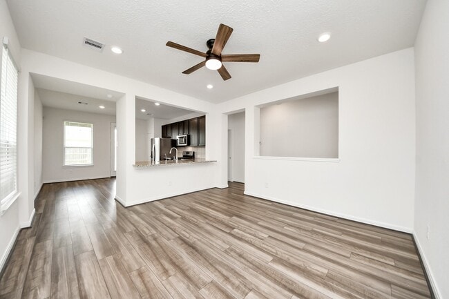 Photo - 22830 Brisbee Ln