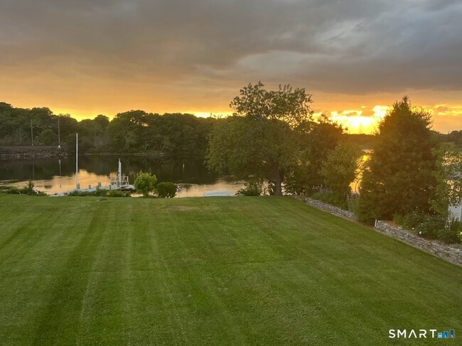 Photo - 201 Seneca Dr