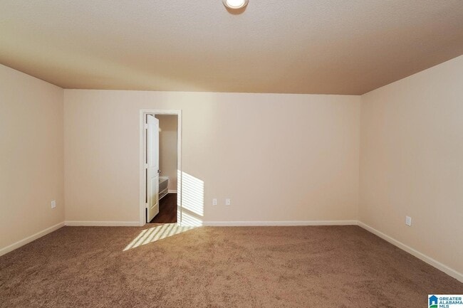 Photo - 335 Clover Cir