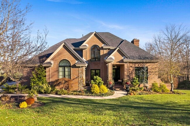 Building Photo - Fully-Furnished Luxurious Home in Nevillewood