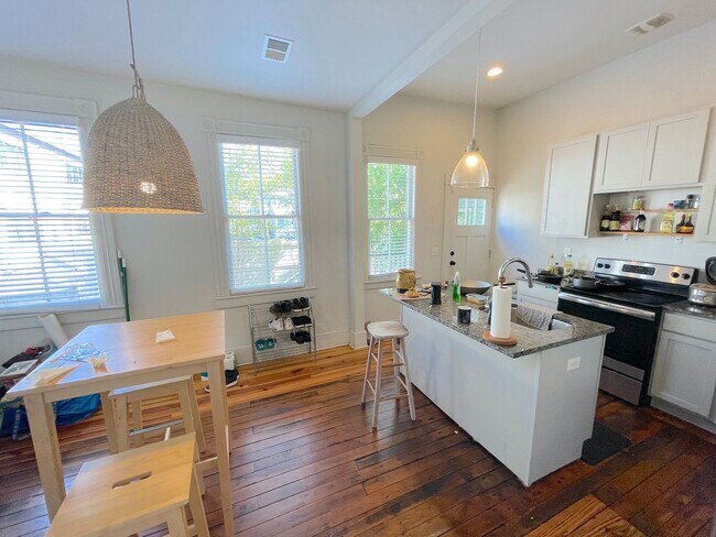 Photo - 2 BED | 2 BATH | COURTYARD | MIDTOWN - DIXON PARK