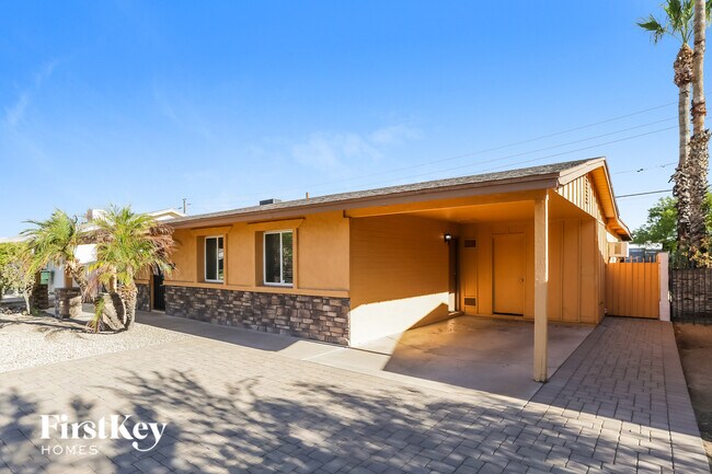 Photo - 2122 W Shaw Butte Dr