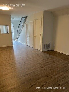 Photo - 17 24th St SW