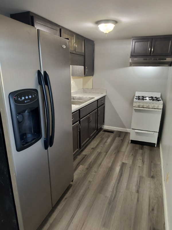 Building Photo - 2621 Mt Vernon Ave