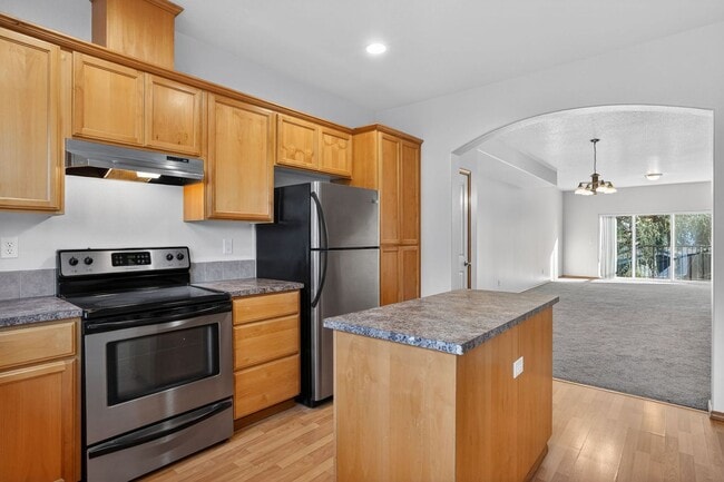 Photo - 148 SE 11th Pl