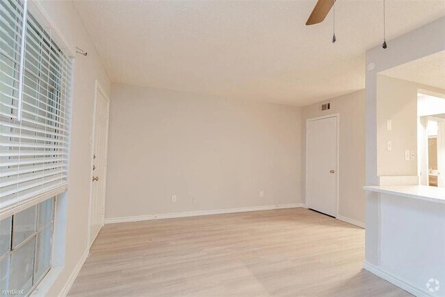 Building Photo - 4501 Witham Ln Unit 106 Rental