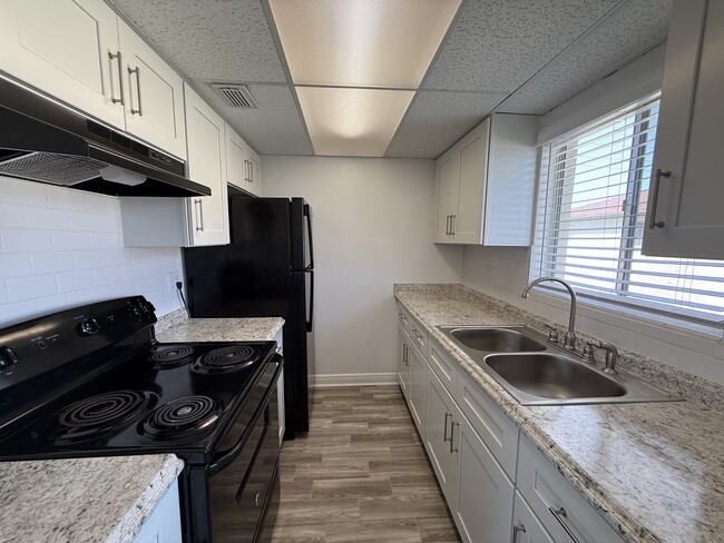 Photo - Golfview Apartments