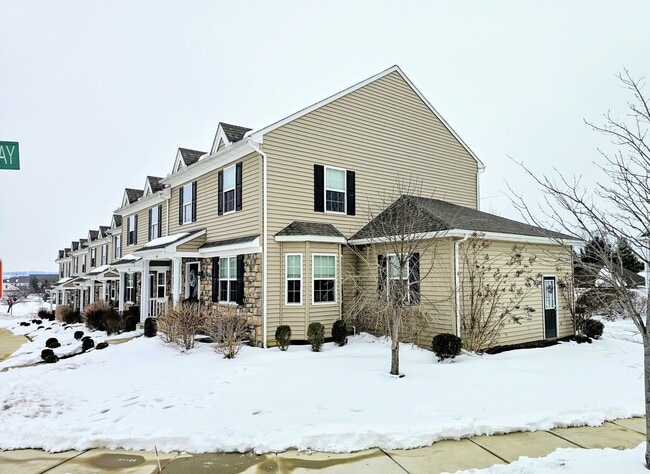 Photo - 634 Brentwood Dr