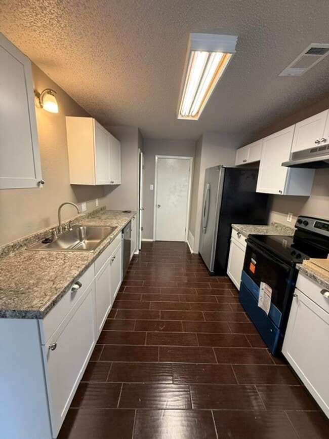 Photo - Newly Remodeled 3 BR 2 Bath!