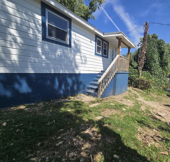 Building Photo - 510 A Hill Street Rental
