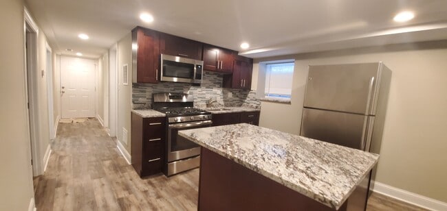 Photo - 4138 W Barry Ave Unidad GARDEN