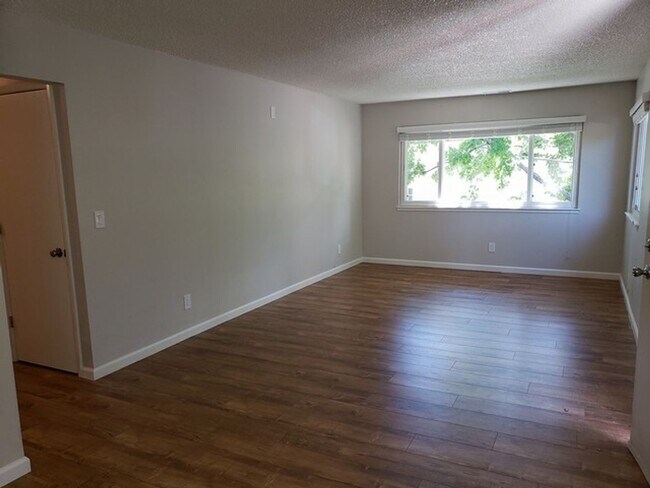 Photo - <b>Updated Two Bedroom 2nd Floor Apartment<br><br> Unit 795 Kingston Dr. # H Reno, NV 89511