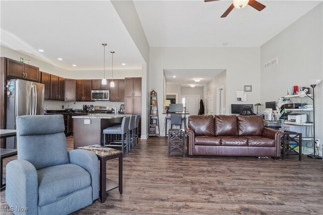 Photo - 341 Alexis Ln