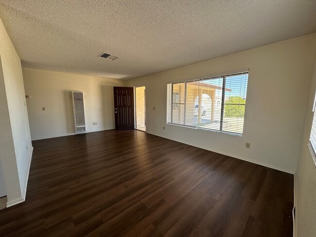 Photo - Welcome to this 2 bedroom 1 bath home!