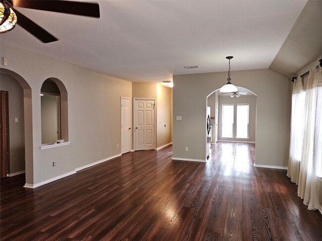 Photo - 2427 Colonial Springs Ln