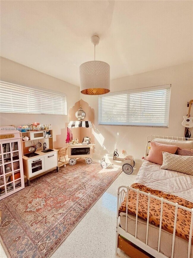 Photo - 207 SW 12th Ave