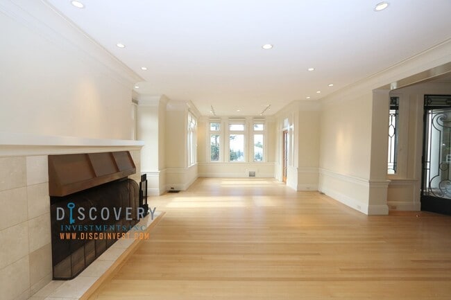 Photo - Traditional Six Bedroom Home with Exceptional SF Bay Views with In Law Unit