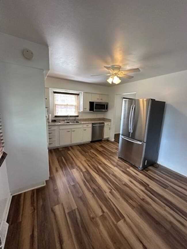 Photo - Attractive 3 BR House in Beaumont! Finishe...