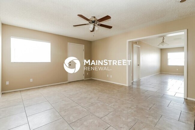 Photo - 10302 Palm Lake Blvd