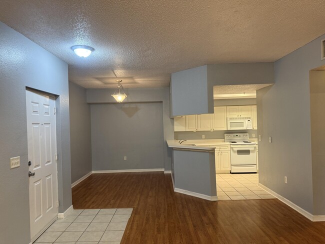 Photo - 2730 Anzio Ct Unit 208