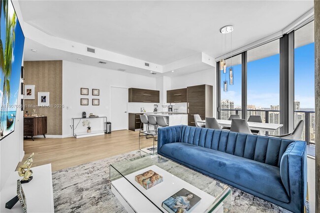 Photo - 45 SW 9th St Unidad 4501