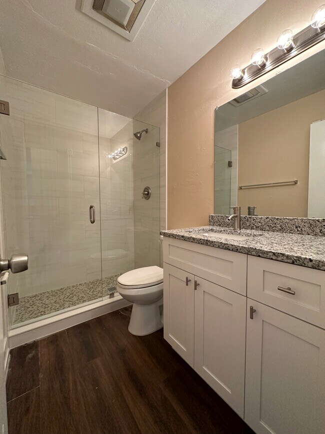 Photo - 8110 Lake San Carlos Cir